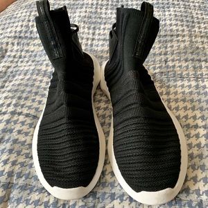 Adidas Sock primeknit shoes 🖤❣️